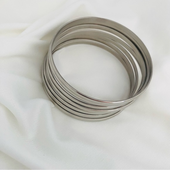 Silver Stacking Bangle, 7 Days Bangles - Picture 4 of 7